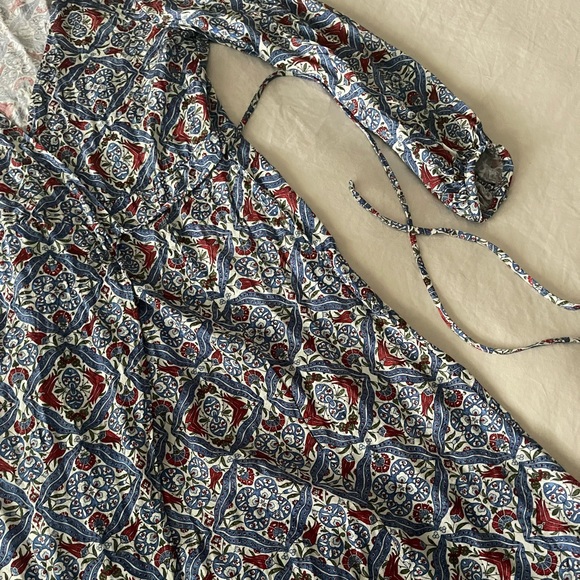 Zara Wrap Dress - Picture 3 of 9